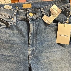 MOTHER The Mid Rise Dazzler Ankle Jeans. These are brand new with tags. 26
